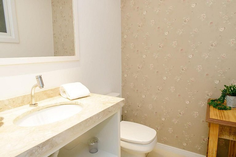 Location and Privileged View in Gramado