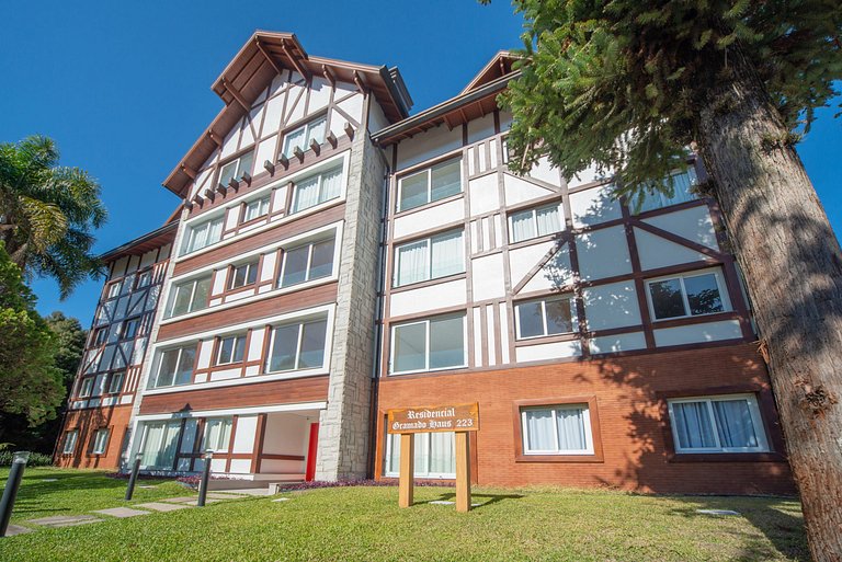 Extraordinary apartment in the center of Gramado.