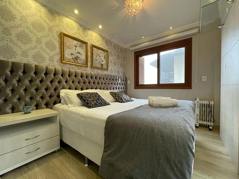 Sophisticated Apartment in a Great Location