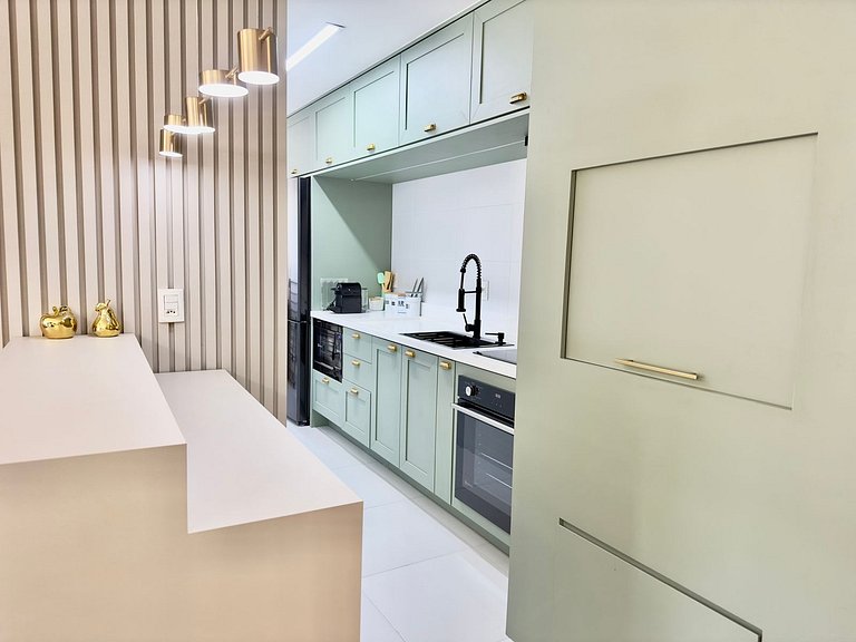 Sofisticado Apartamento com Sacada em Gramado