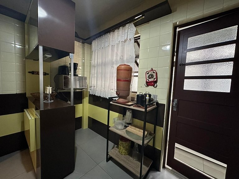 Apartamento retrô dentro da Rua Coberta