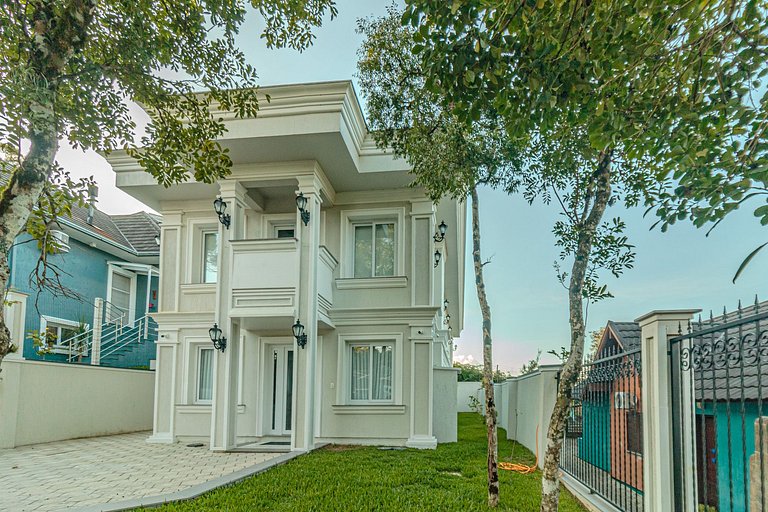 Hospedagem Exclusiva! Charme e Conforto em Gramado