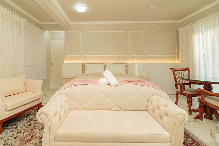 Hospedagem Exclusiva! Charme e Conforto em Gramado