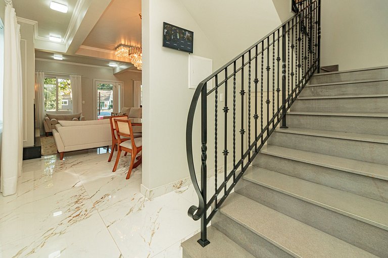 Hospedagem Exclusiva! Charme e Conforto em Gramado