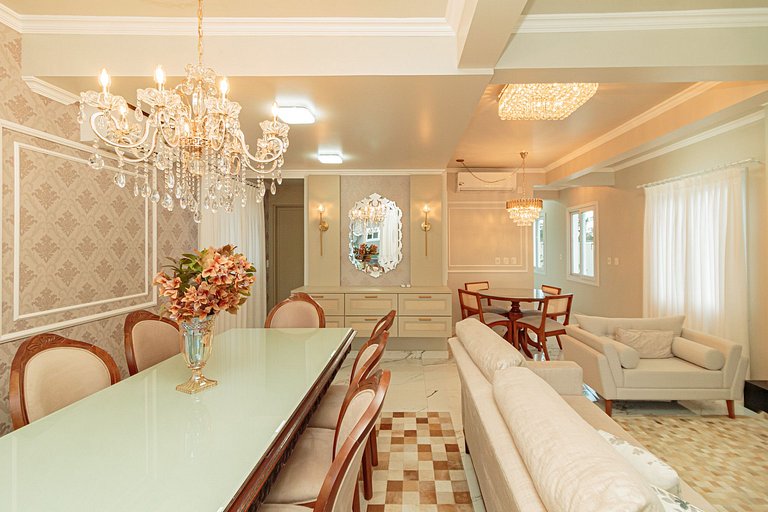 Hospedagem Exclusiva! Charme e Conforto em Gramado