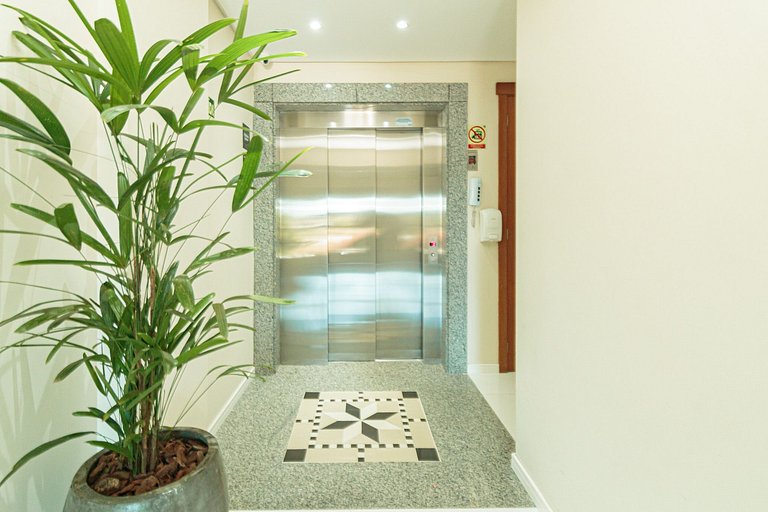 Seu apartamento a 300m da Borges de Medeiros