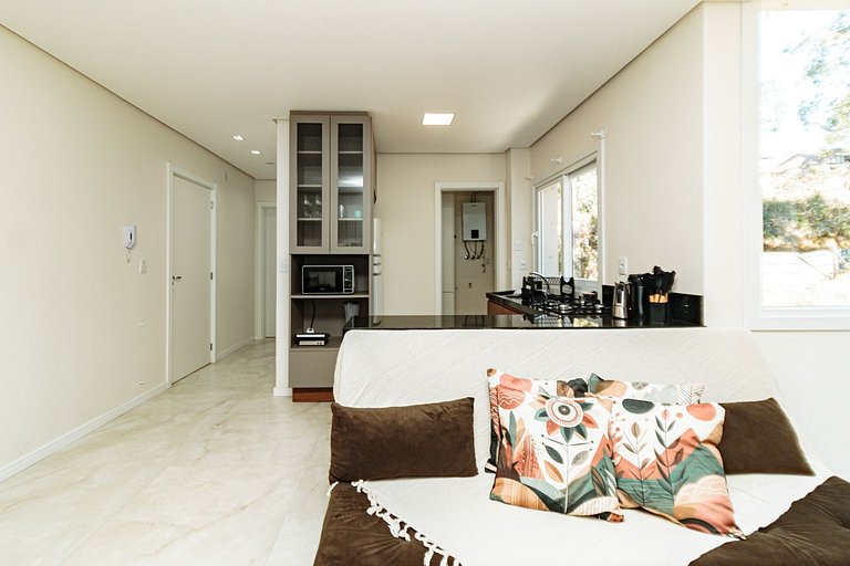 Ap 1 Dormitório com garagem ampla e churrasqueira