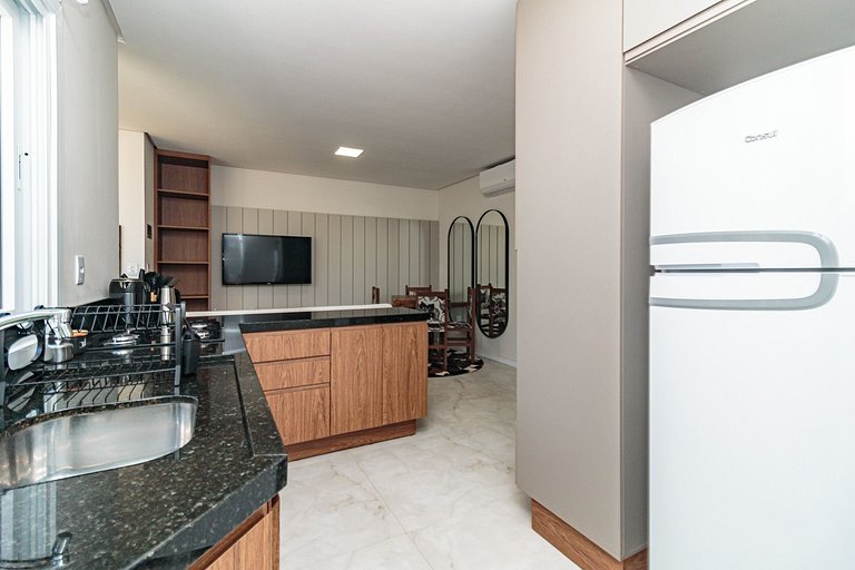 Ap 1 Dormitório com garagem ampla e churrasqueira