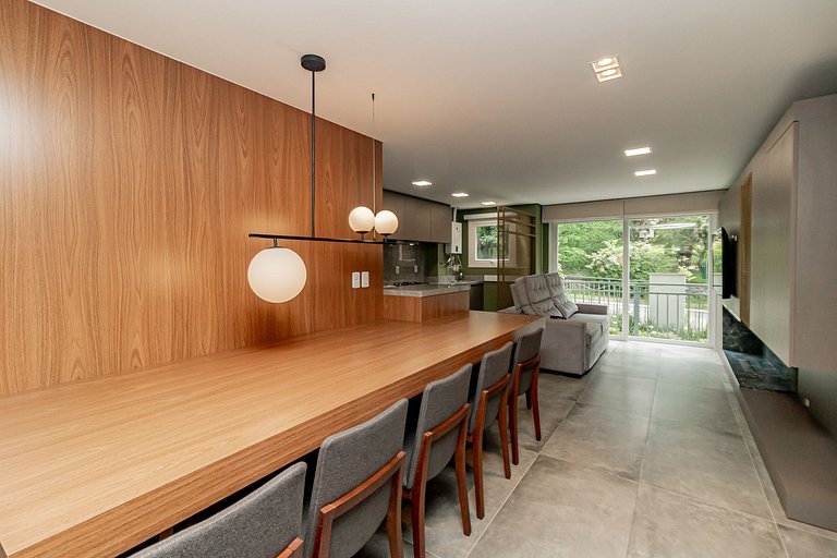 Apto Novo e Completo 2 Suítes no Bairro Bavária