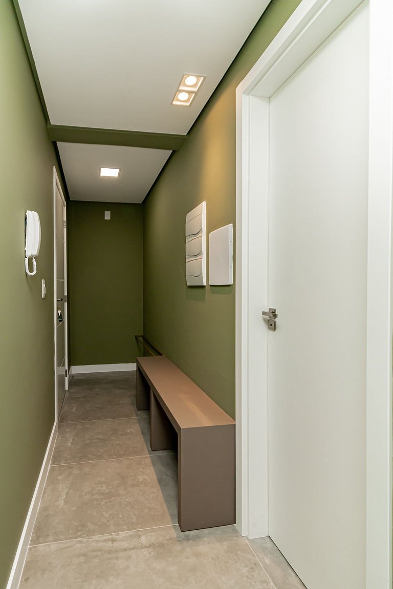 Apto Novo e Completo 2 Suítes no Bairro Bavária