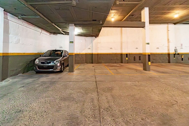 Na Avenida Borges de Medeiros: 450m da Rua Coberta