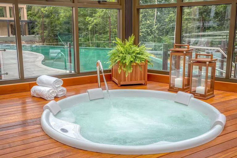 Gramado Thermas Resort: Último Andar c/ Piscinas